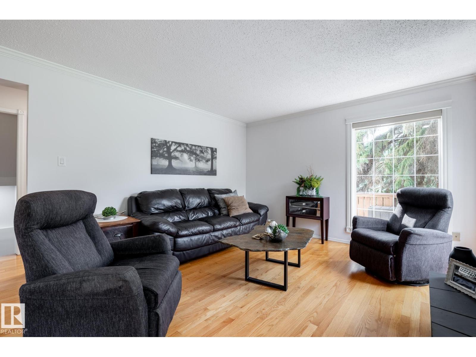 229 52548 RGE ROAD 223 - 25