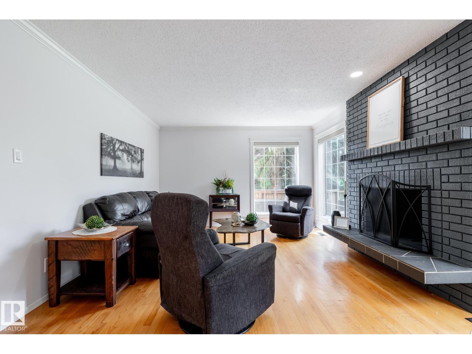 229 52548 RGE ROAD 223 - 26