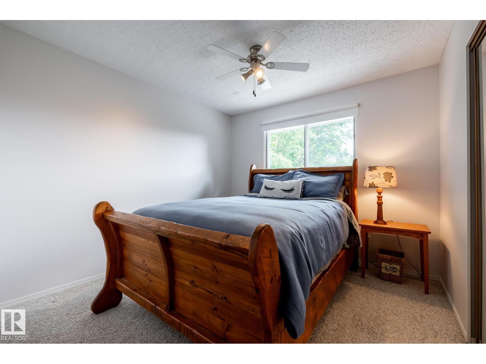 229 52548 RGE ROAD 223 - 44
