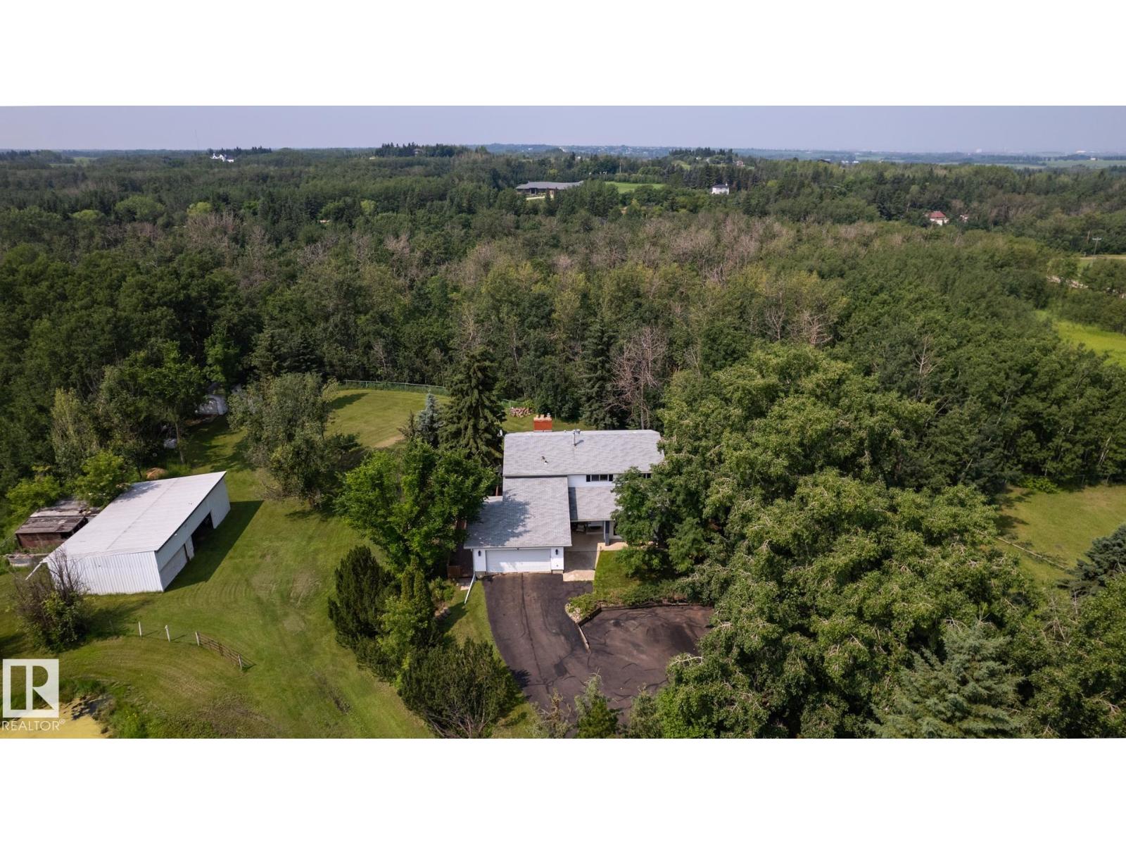 229 52548 RGE ROAD 223 - 55