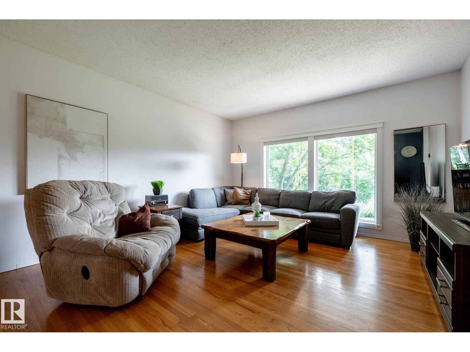 229 52548 RGE ROAD 223 - 8