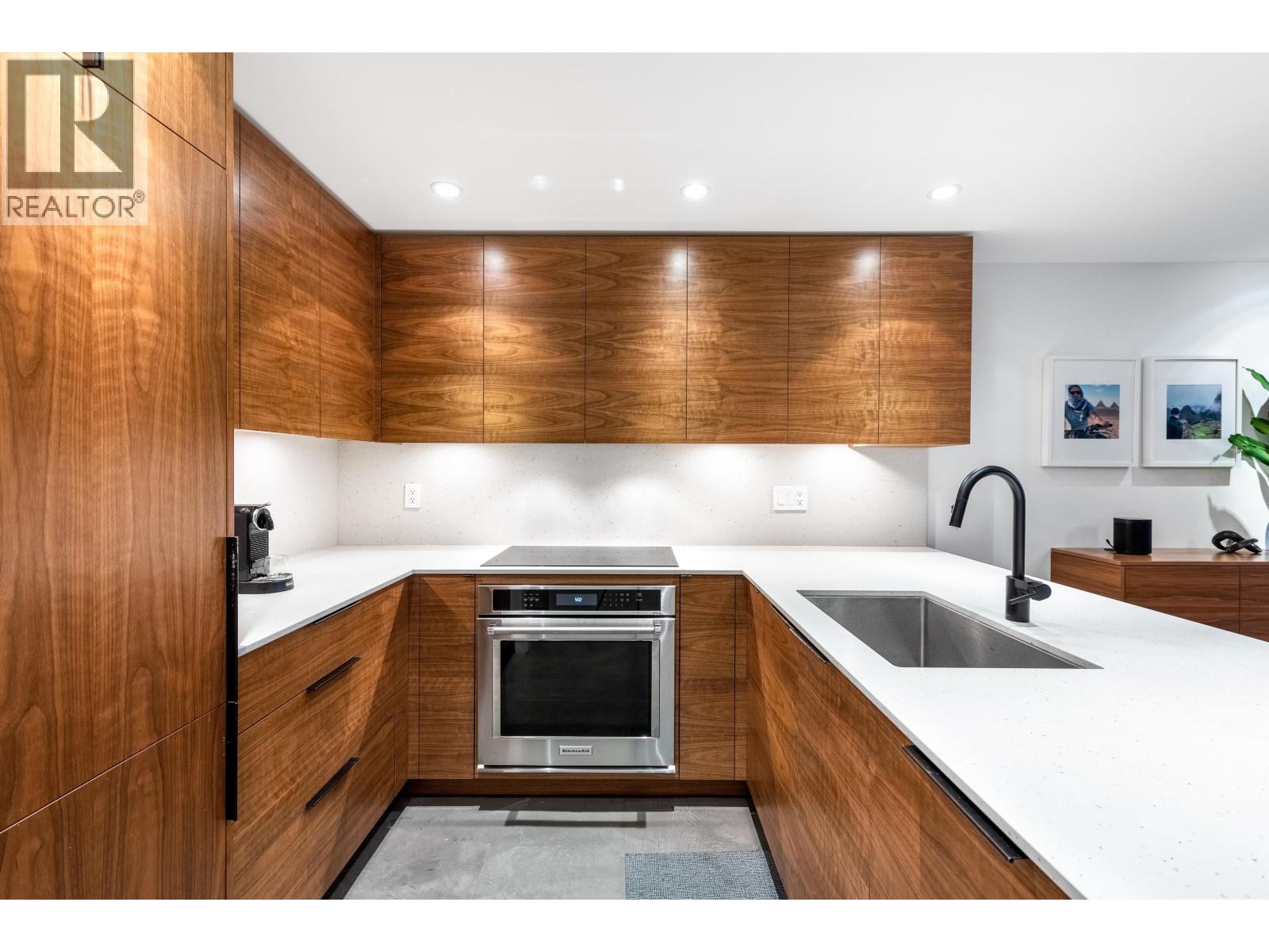 1 Bed, 1 Bath House for Sale in Vancouver – PH6 869 BEATTY STREET, Vancouver – MLS# R3128500 - Image 8