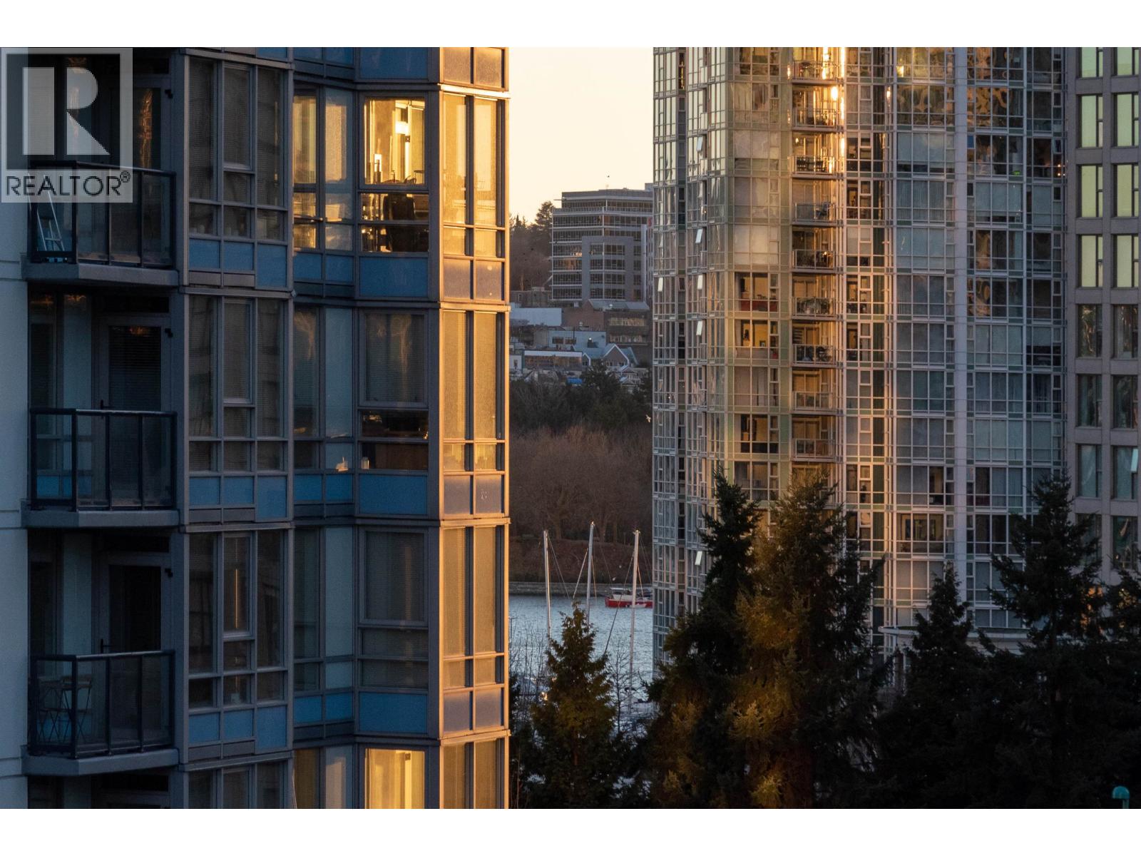 1 Bed, 1 Bath House for Sale in Vancouver – PH6 869 BEATTY STREET, Vancouver – MLS# R3128500 - Image 32