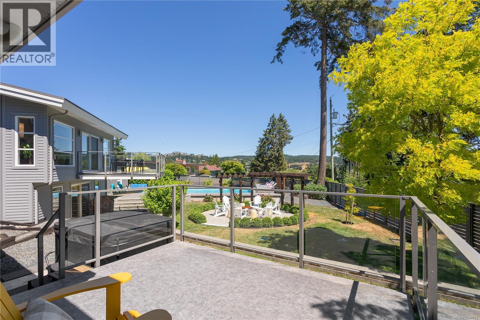 1501 Argyle Ave - 80