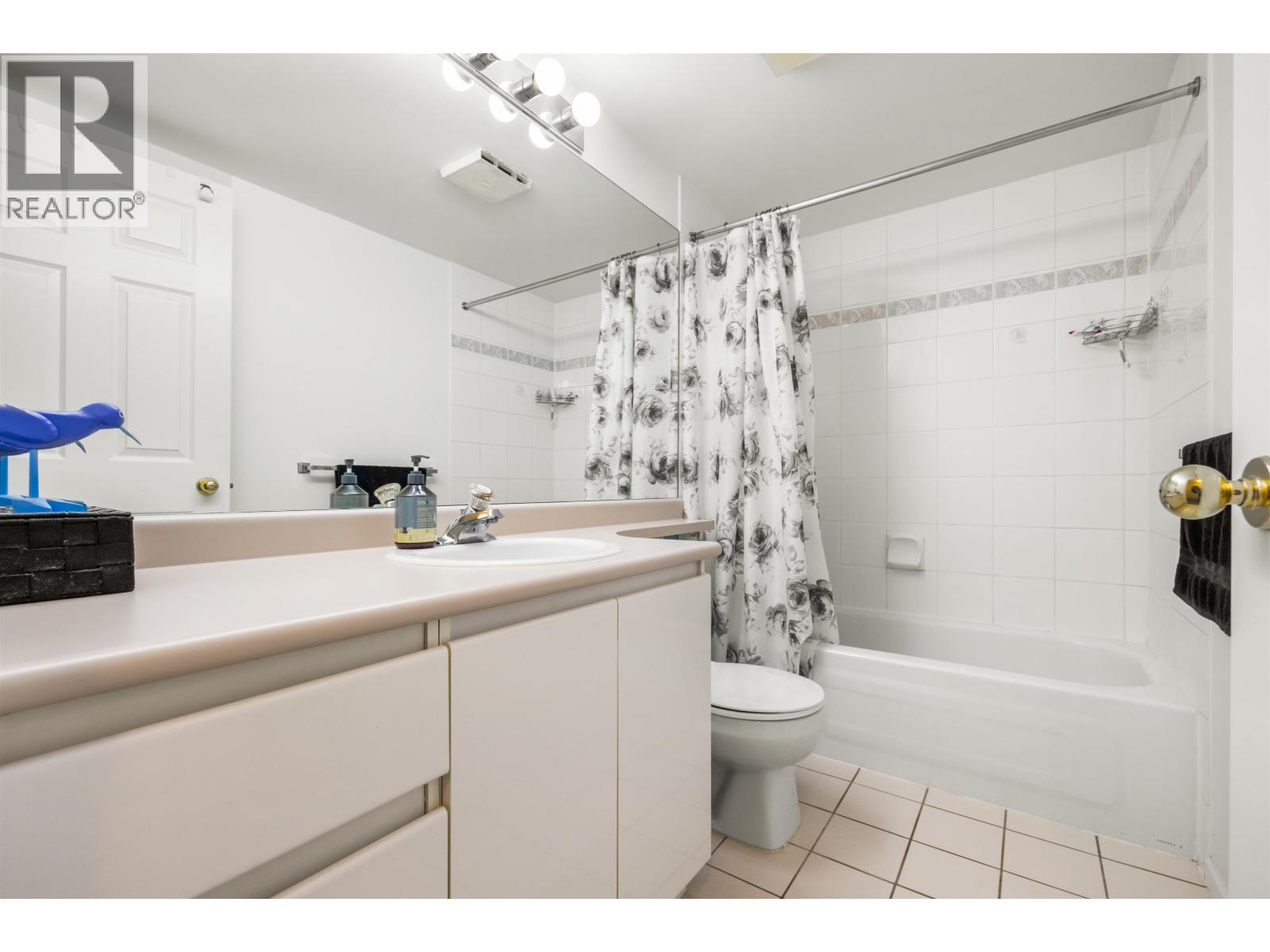 2 Bed, 2 Bath Apartment for Sale in Coquitlam – 110 1200 EASTWOOD STREET, Coquitlam – MLS# R3149654 - Image 32