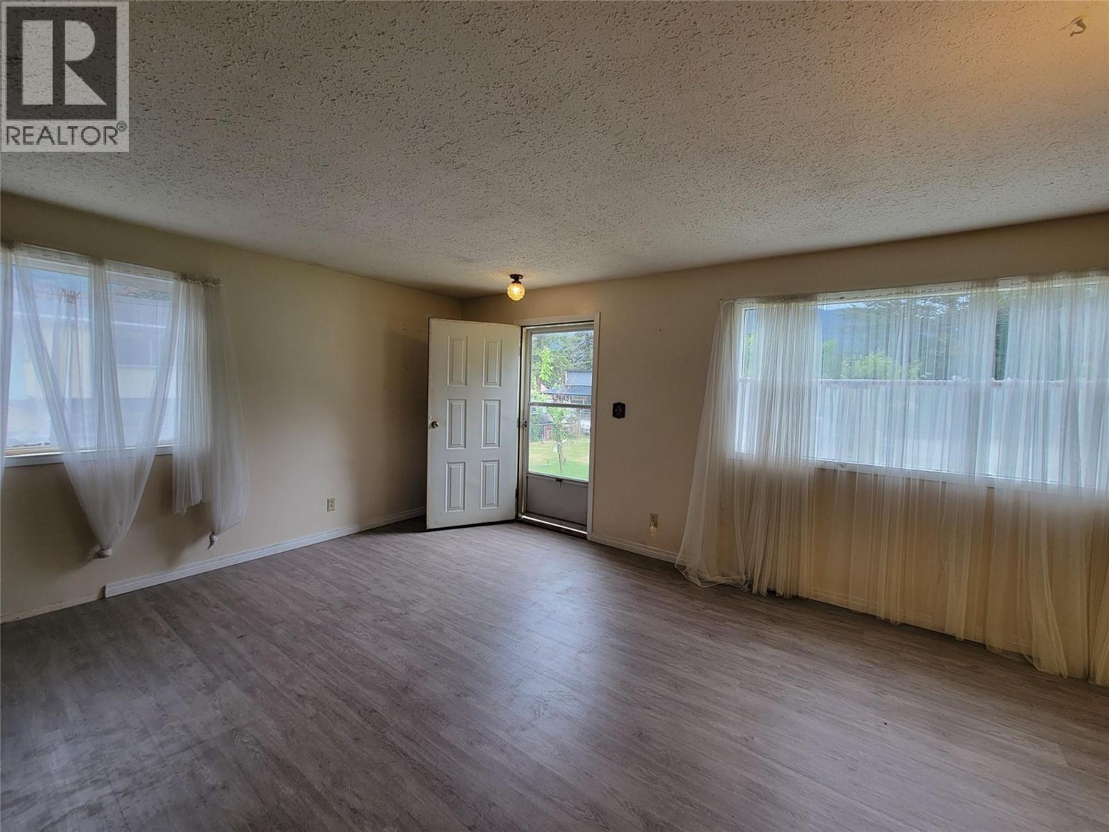 981 Scott Avenue, Hedley