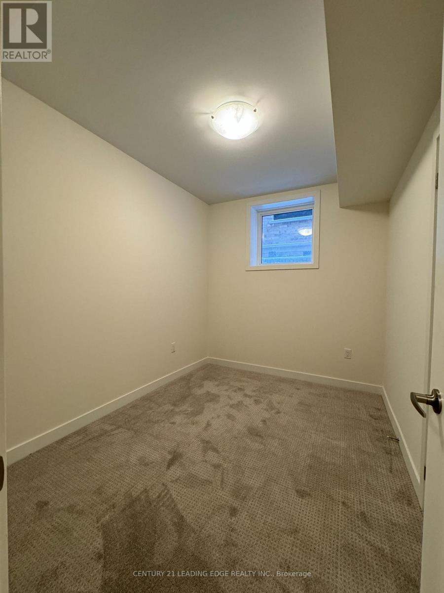 58 ELIZABETH STREET S - 10