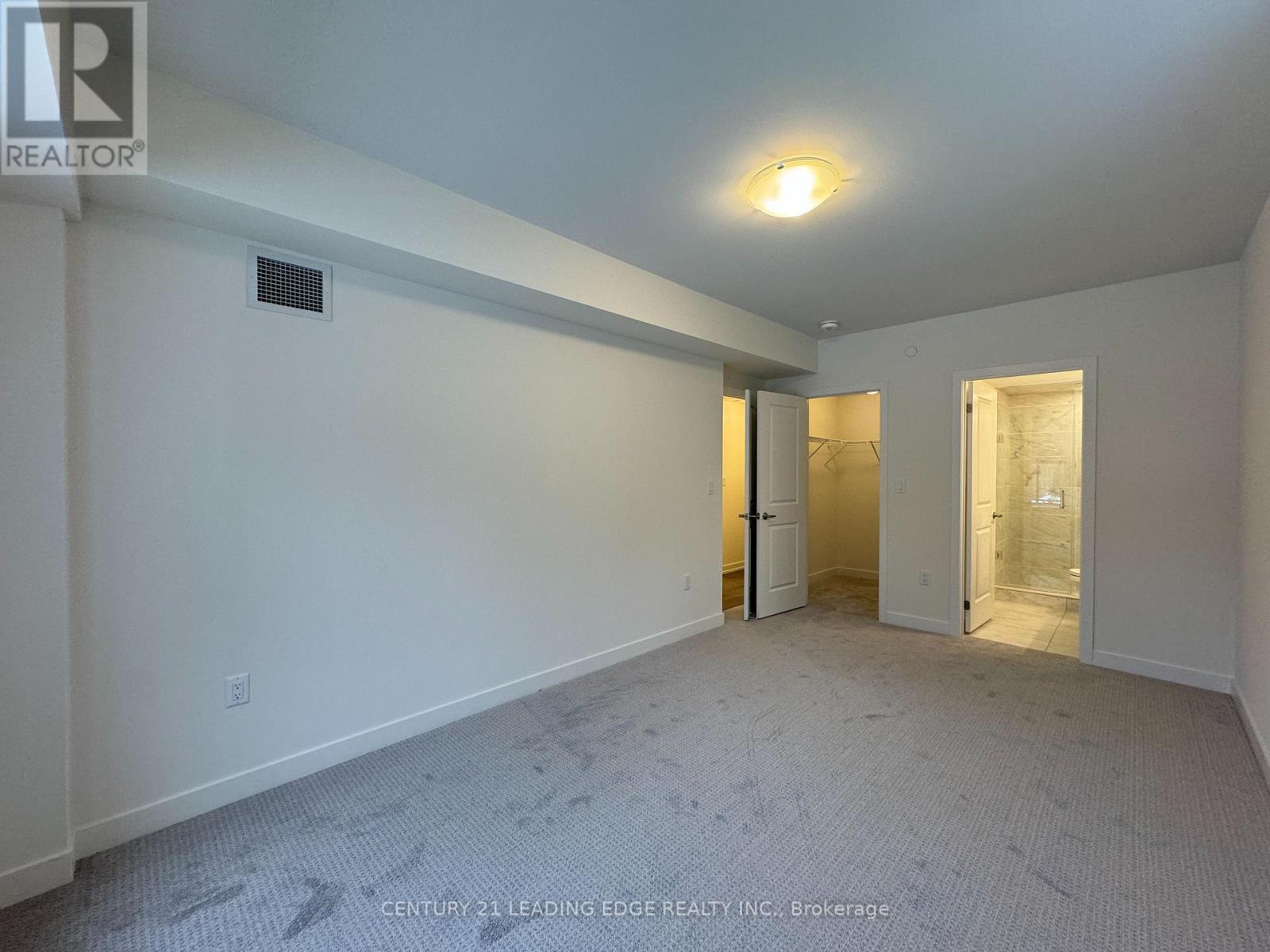 58 ELIZABETH STREET S - 21
