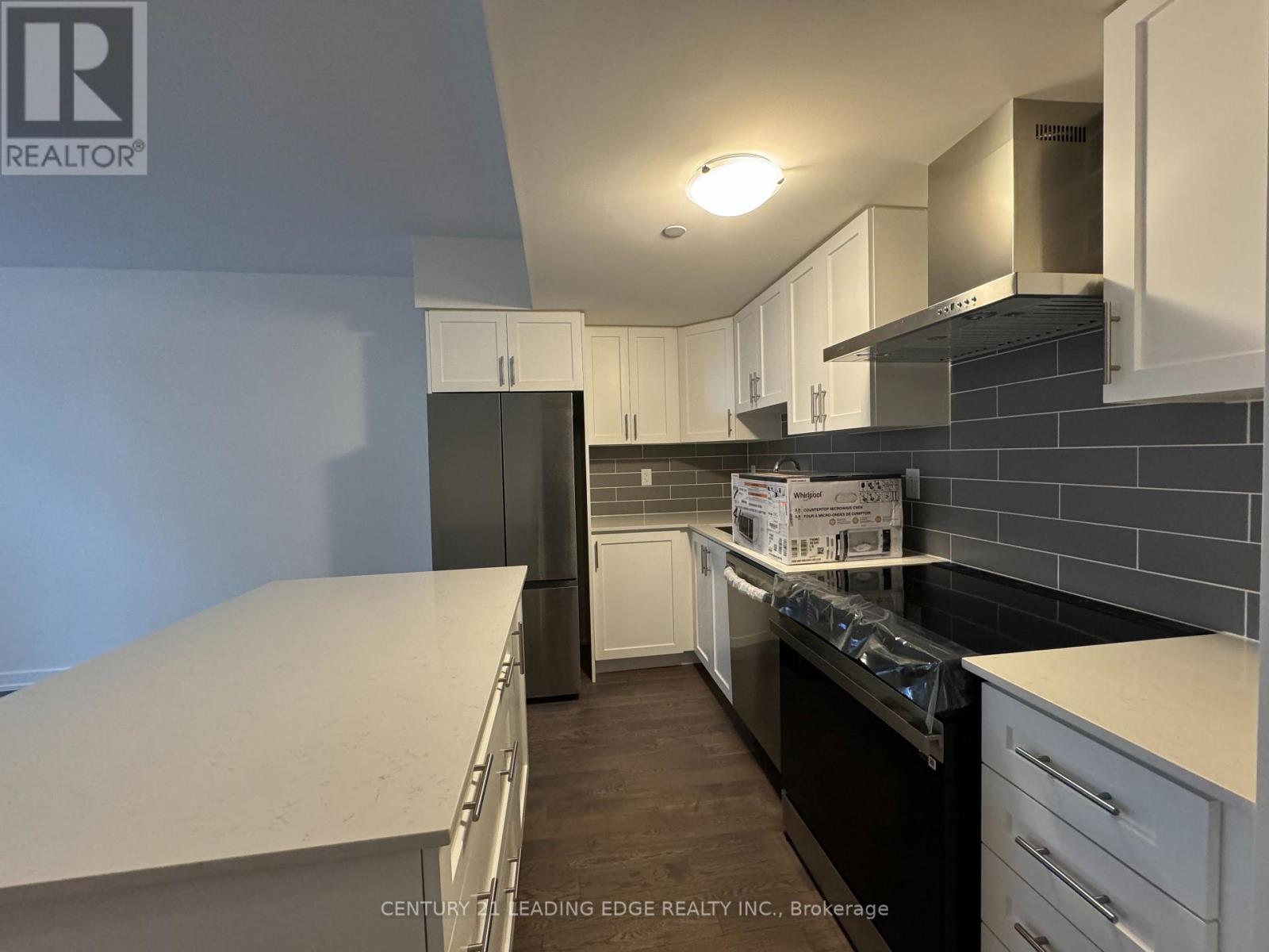 58 ELIZABETH STREET S - 29