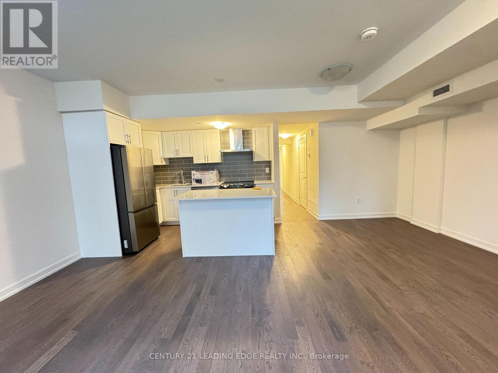 58 ELIZABETH STREET S - 34