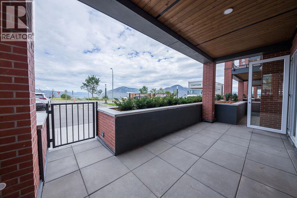 #113 885 UNIVERSITY Drive - 21