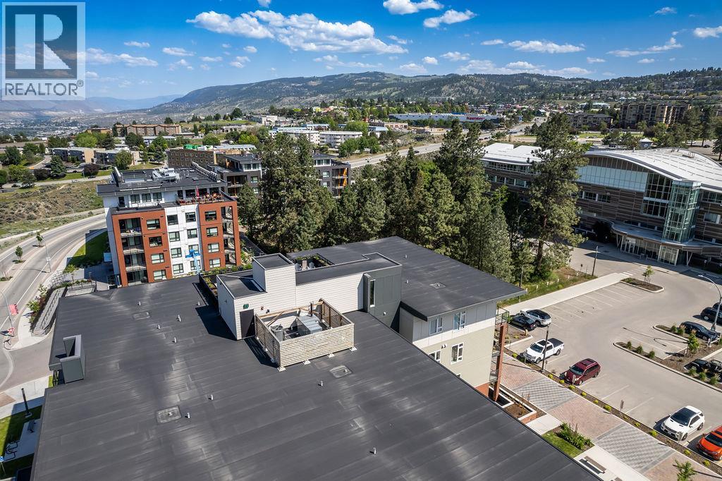 #113 885 UNIVERSITY Drive - 28