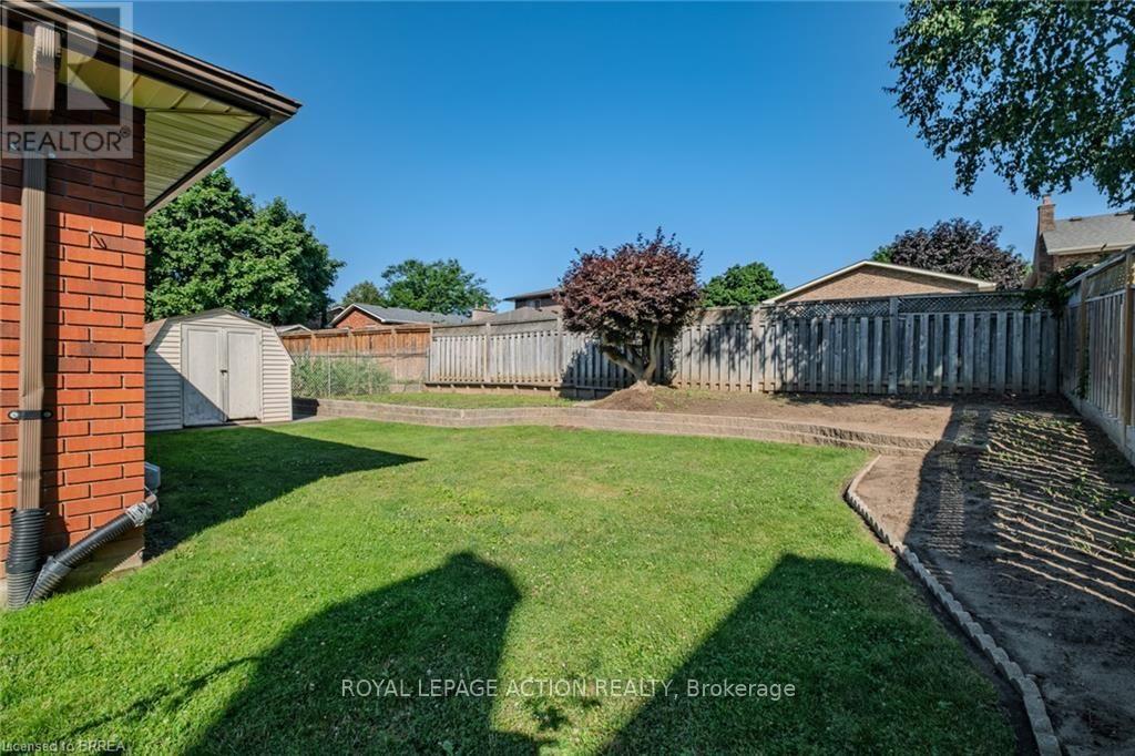 41 ROYAL OAK DRIVE - 11