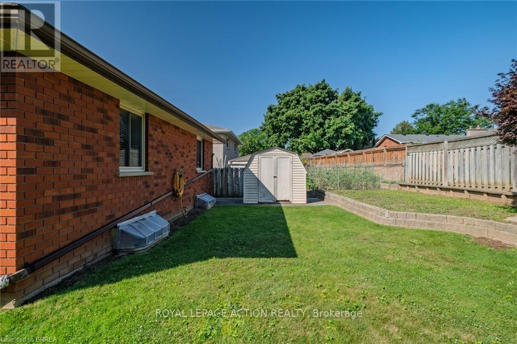41 ROYAL OAK DRIVE - 12