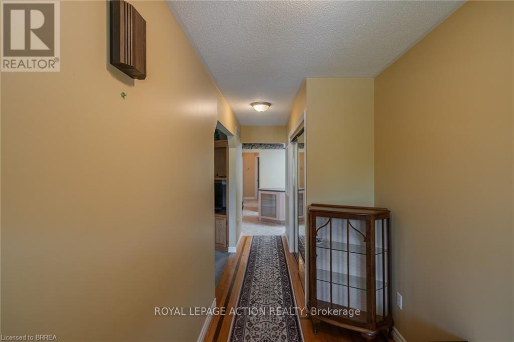 41 ROYAL OAK DRIVE - 15