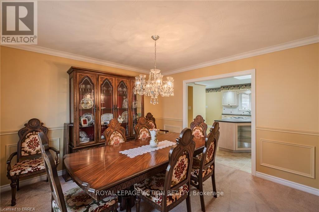 41 ROYAL OAK DRIVE - 27