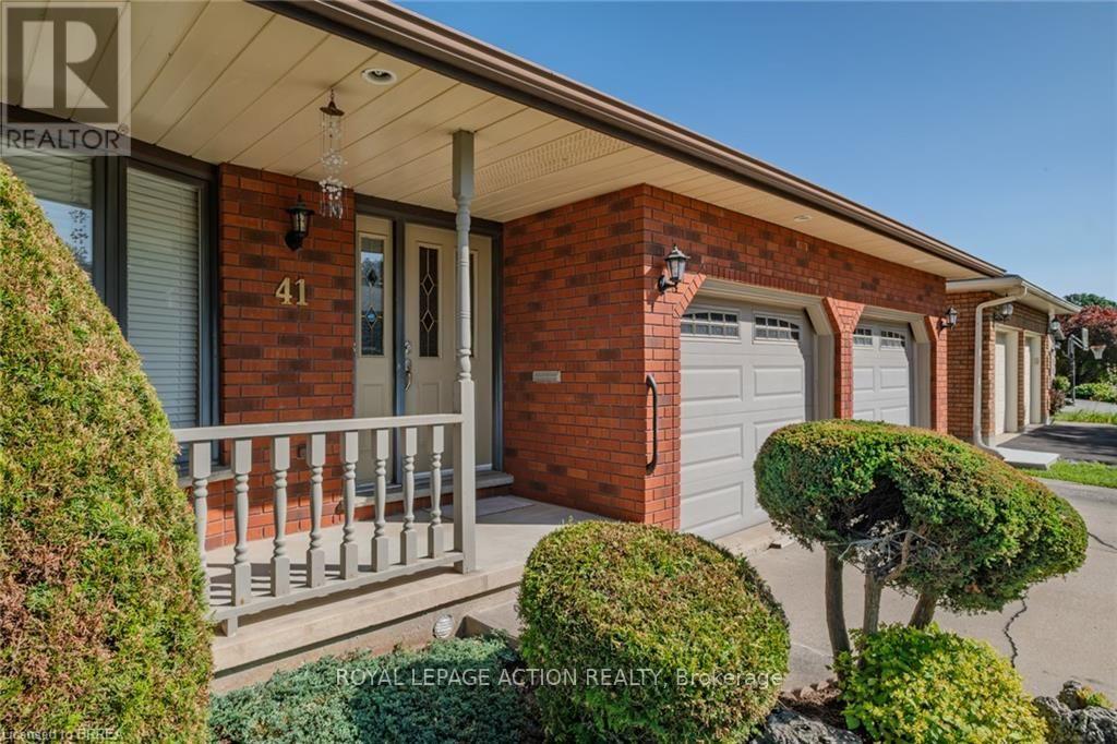 41 ROYAL OAK DRIVE - 5