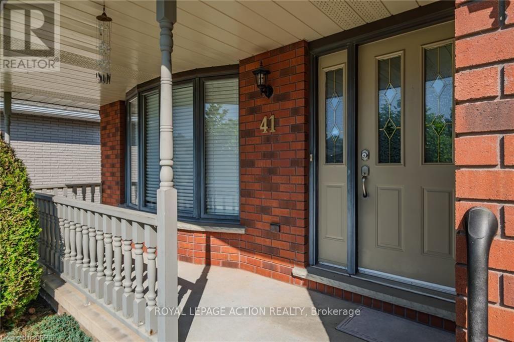 41 ROYAL OAK DRIVE - 6