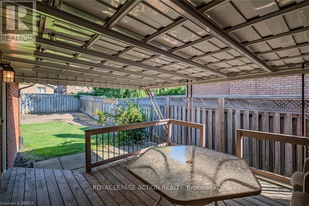 41 ROYAL OAK DRIVE - 9