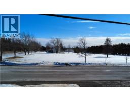 1380 Elmwood Drive, Moncton, NB E1H2H3 Photo 12