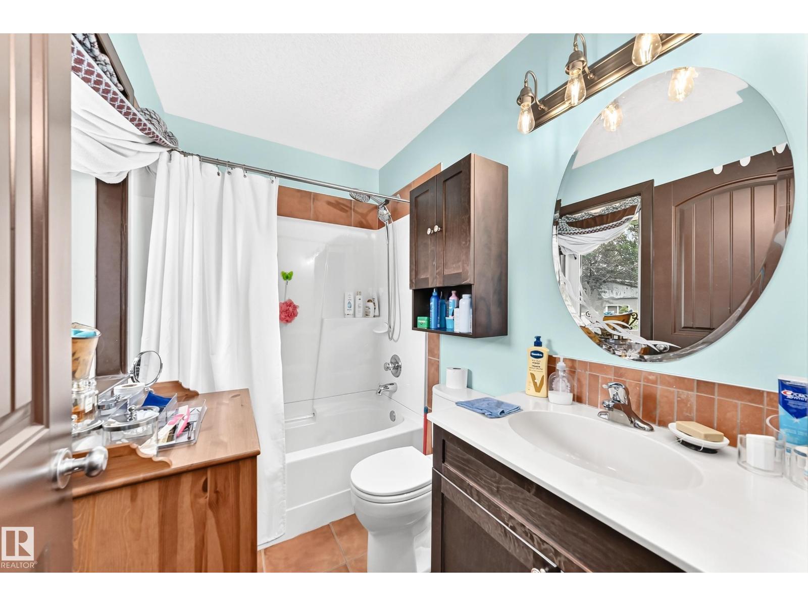 12211 107 ST NW - 15