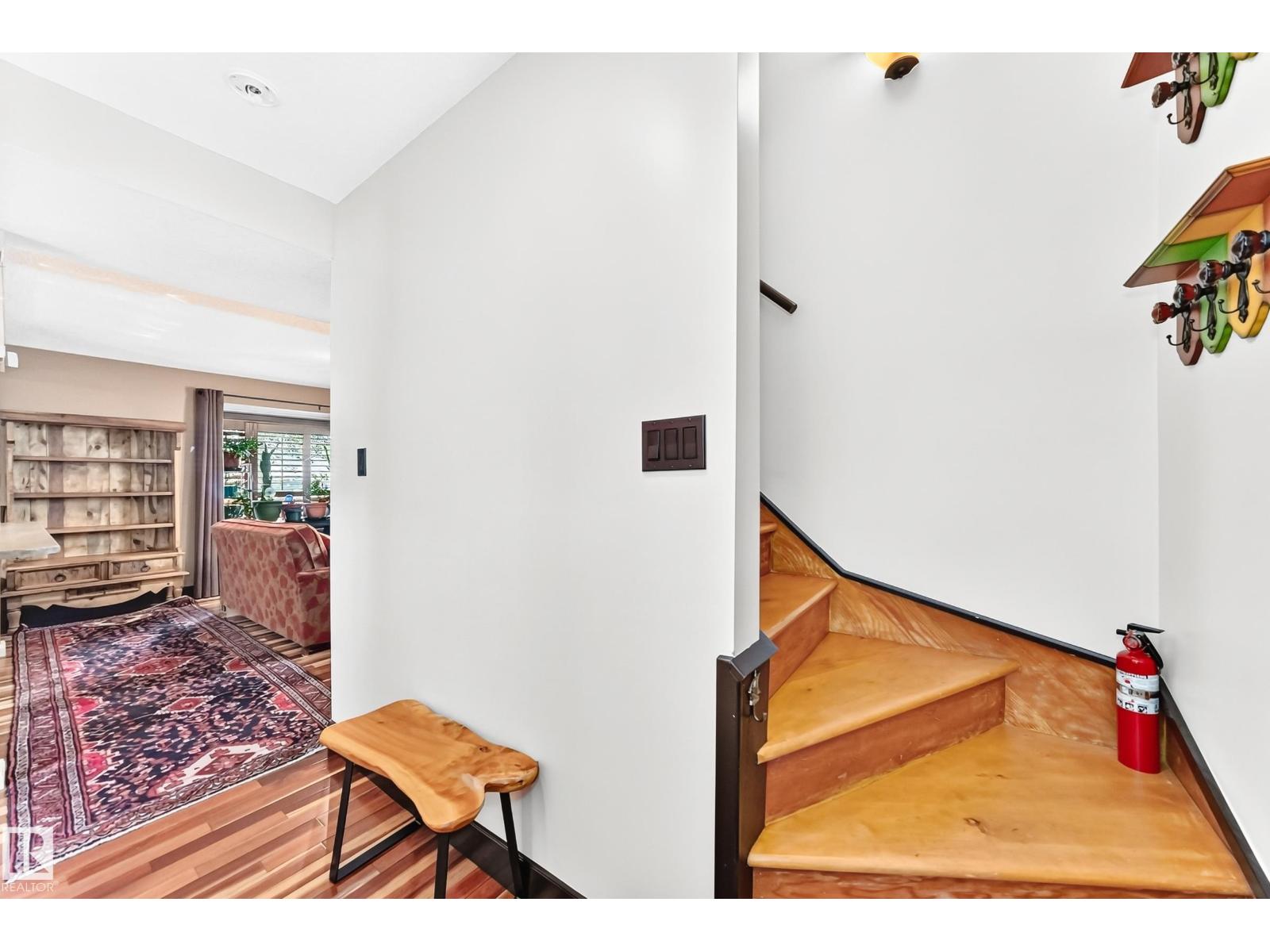 12211 107 ST NW - 25
