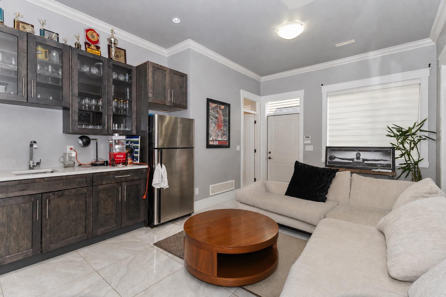 7 Bed, 7 Bath House for Sale in Abbotsford – 3171 ENGINEER CRESCENT, Abbotsford – MLS# R3149774 - Image 14