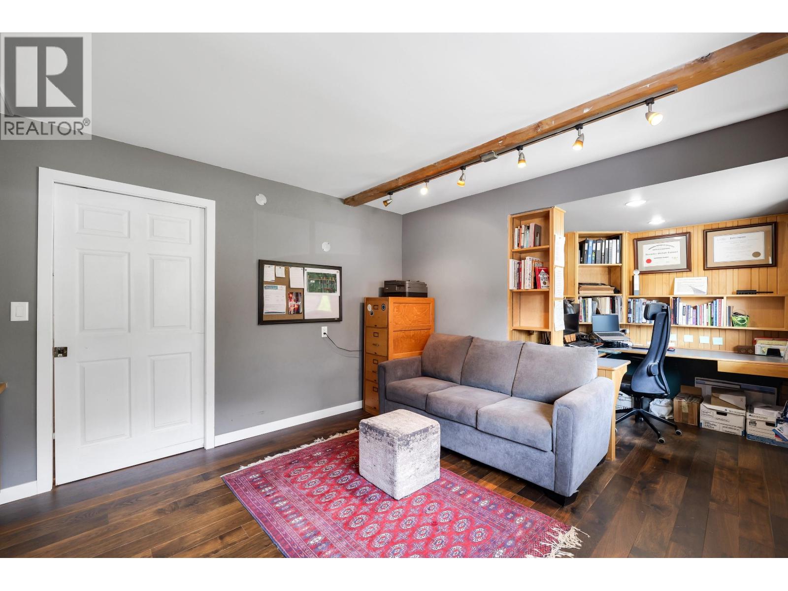 38089 GUILFORD DRIVE, Squamish