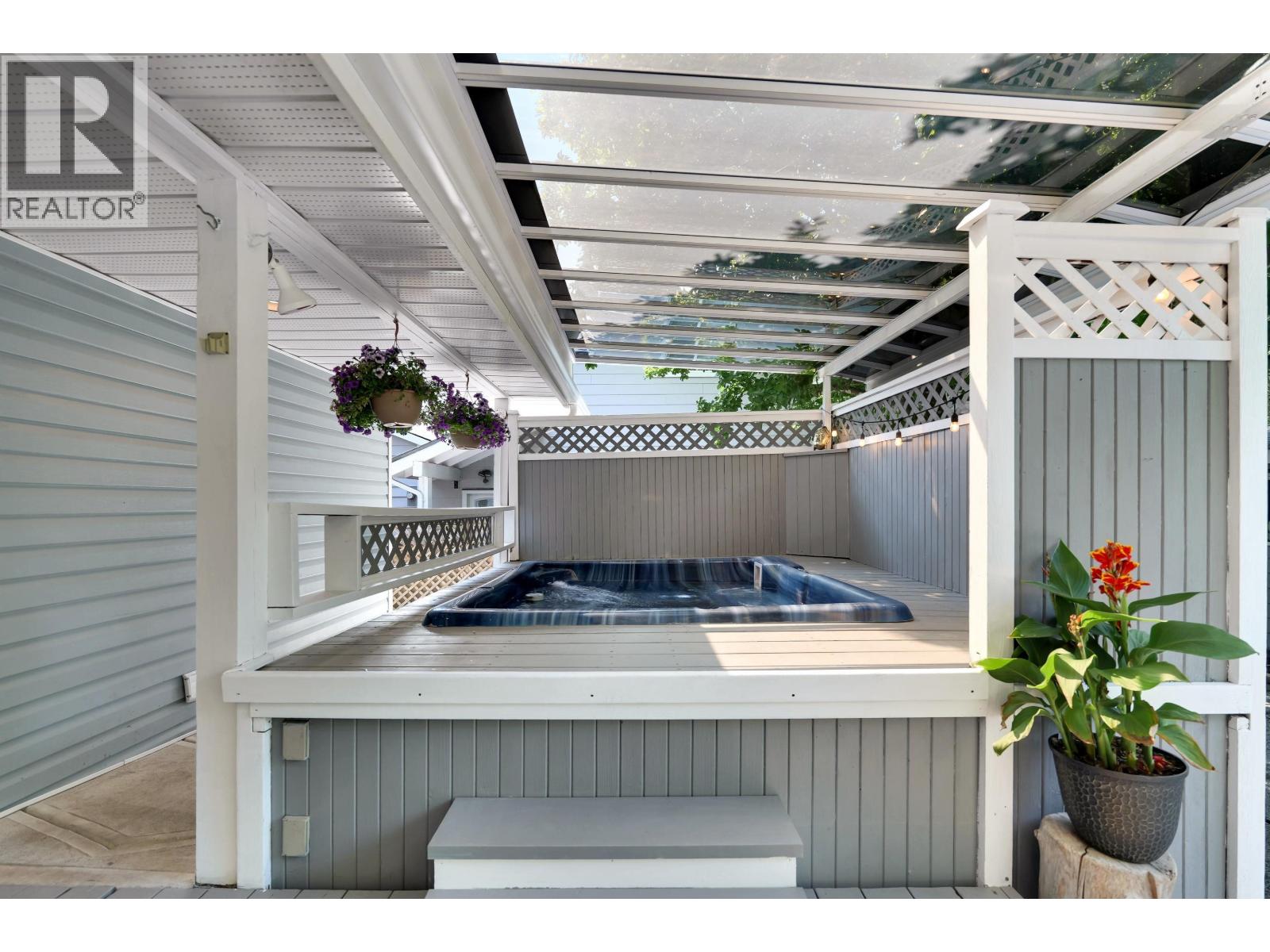 38089 GUILFORD DRIVE, Squamish