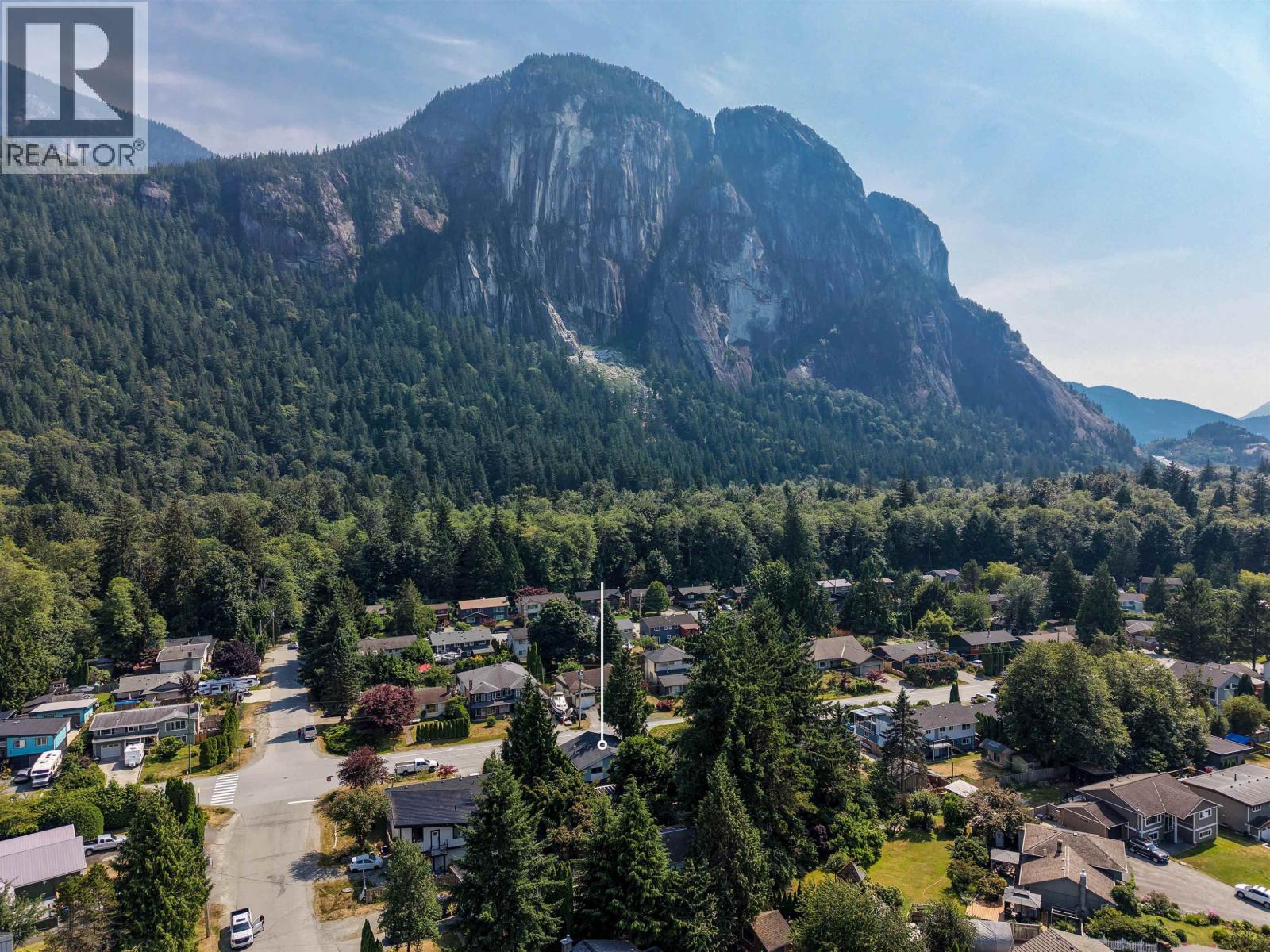 38089 GUILFORD DRIVE, Squamish