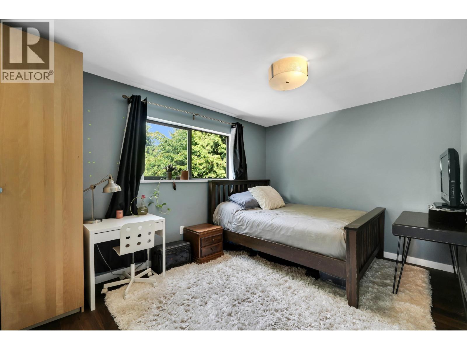 38089 GUILFORD DRIVE, Squamish