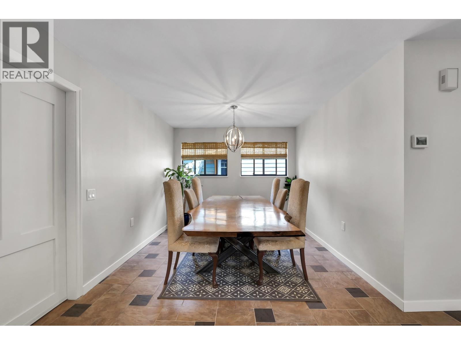 38089 GUILFORD DRIVE, Squamish