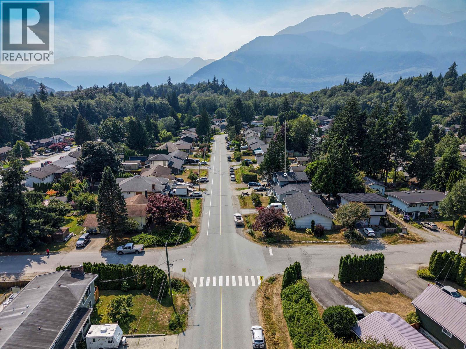 38089 GUILFORD DRIVE, Squamish