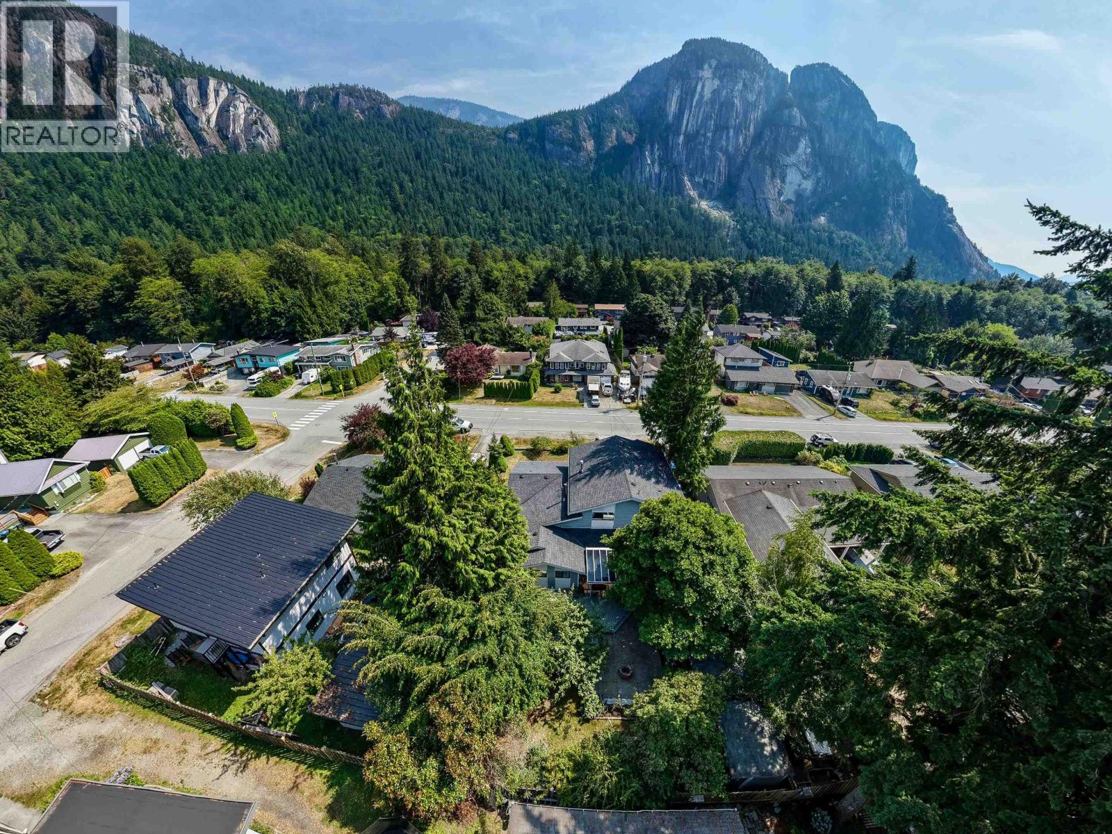 38089 GUILFORD DRIVE, Squamish