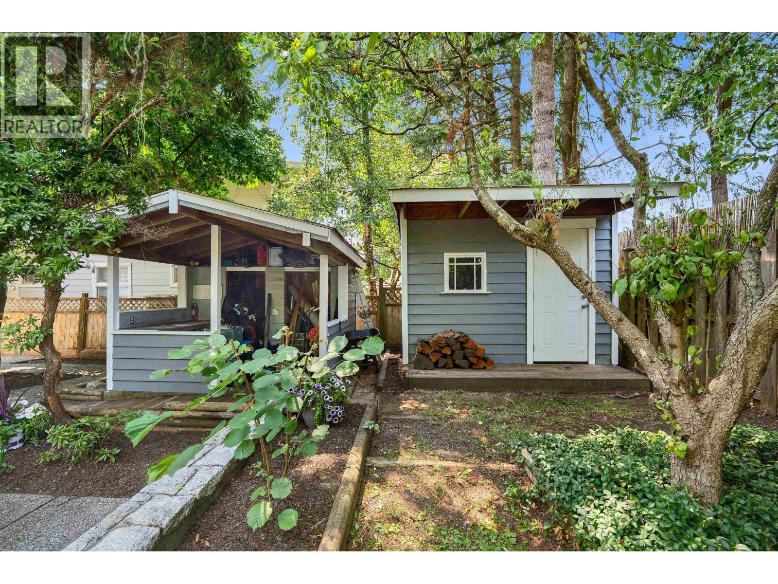 38089 GUILFORD DRIVE, Squamish