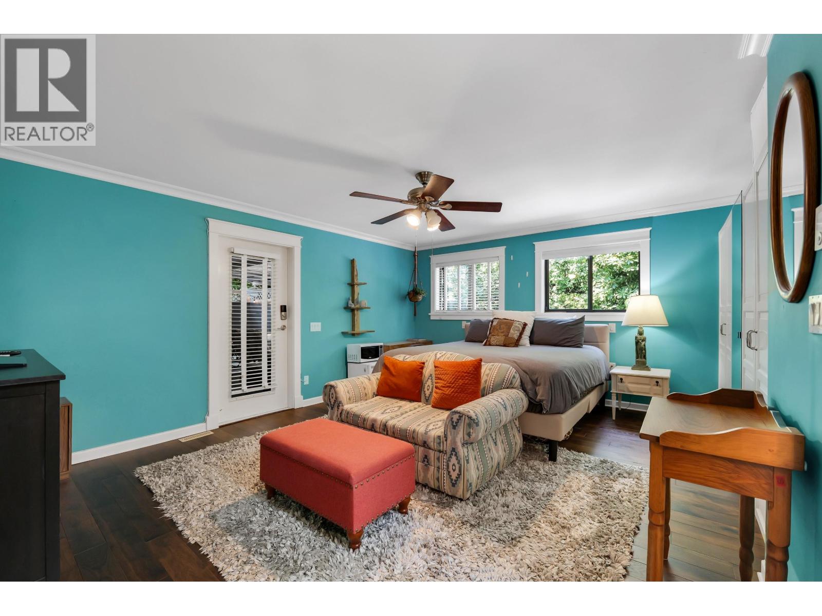 38089 GUILFORD DRIVE, Squamish