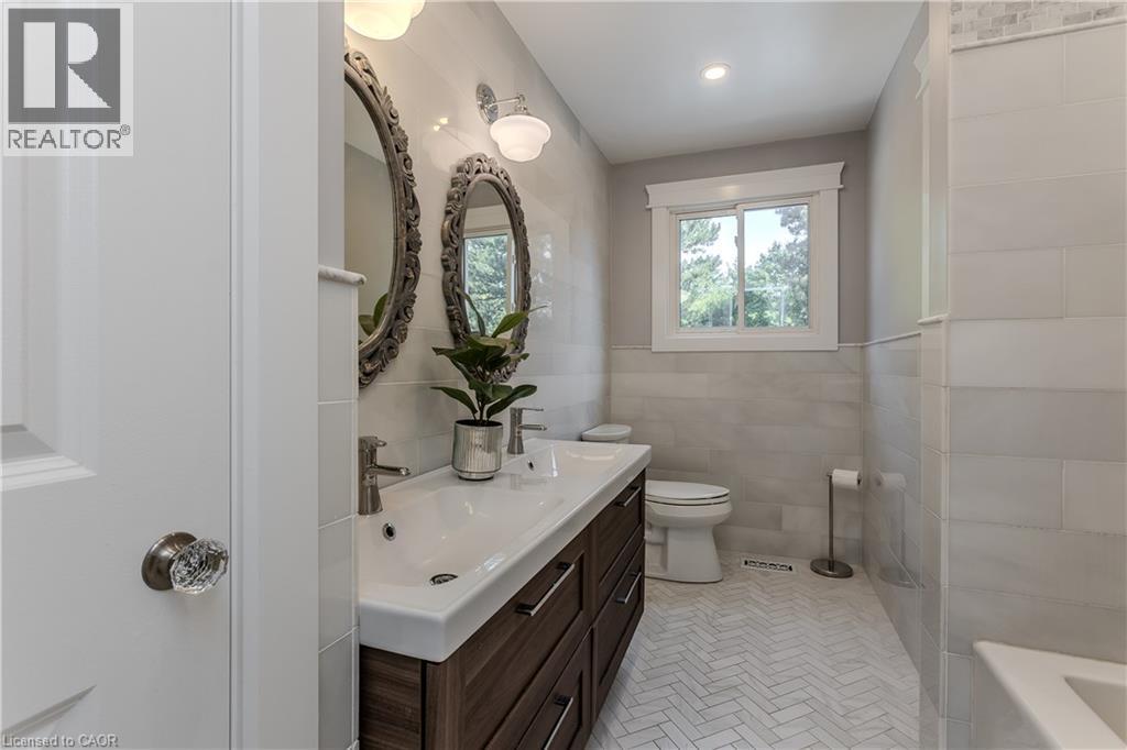 2023 CHEVIOT Court - Image 26