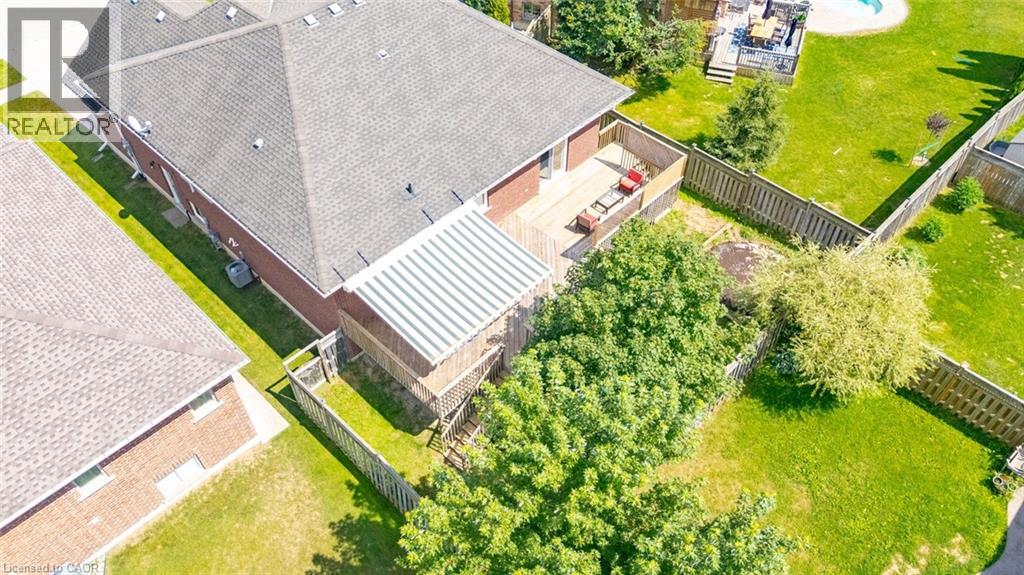 6 WESTVIEW Court - 42
