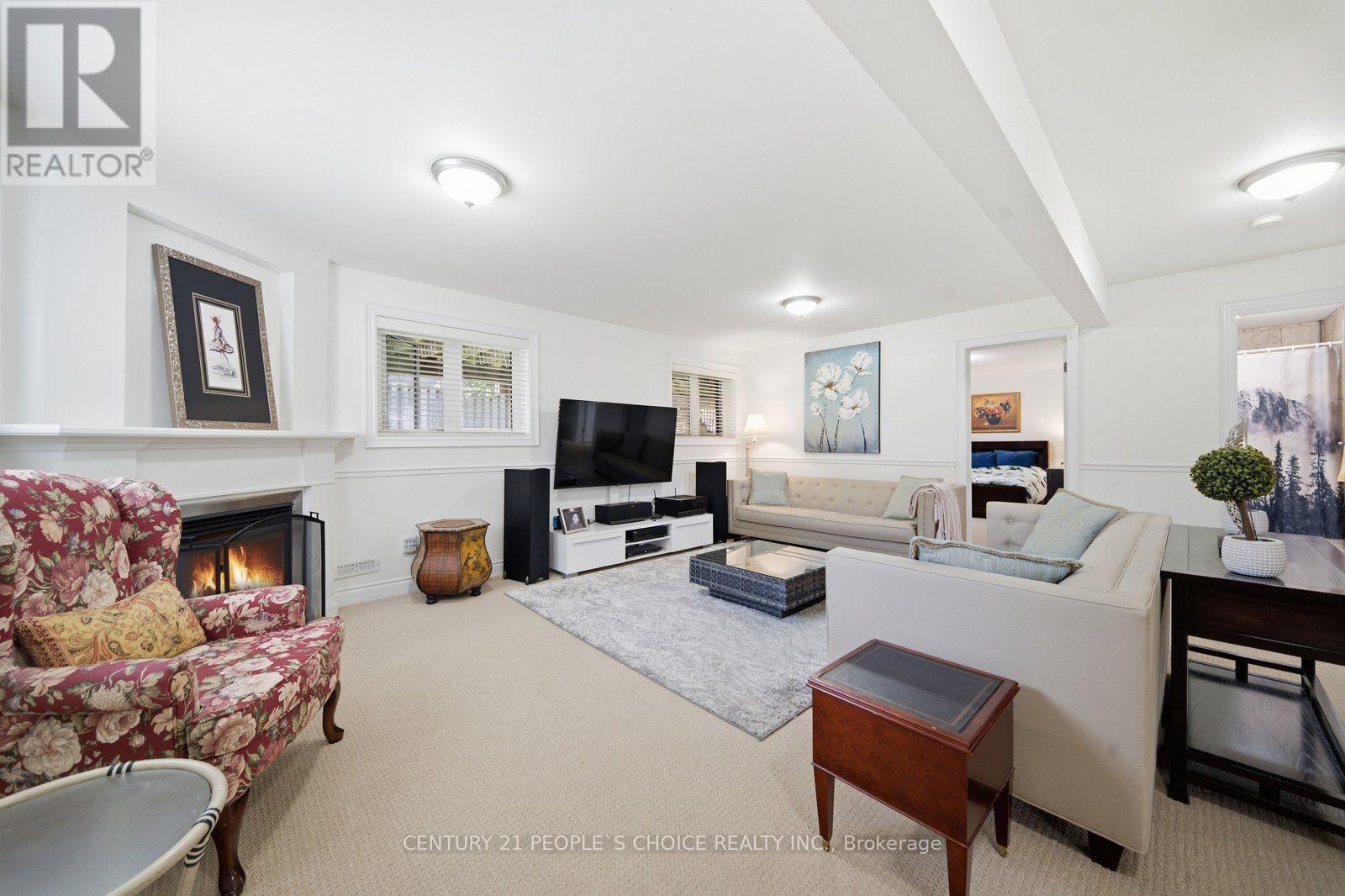 6 WESTVIEW COURT - 31