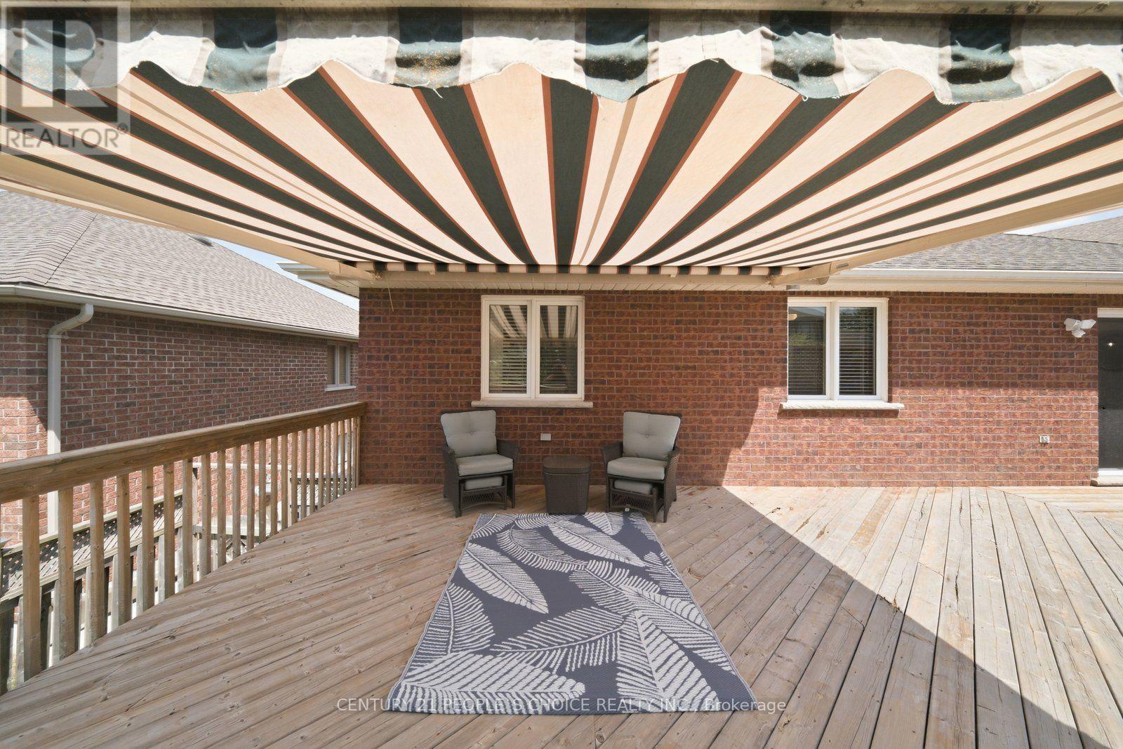 6 WESTVIEW COURT - 37