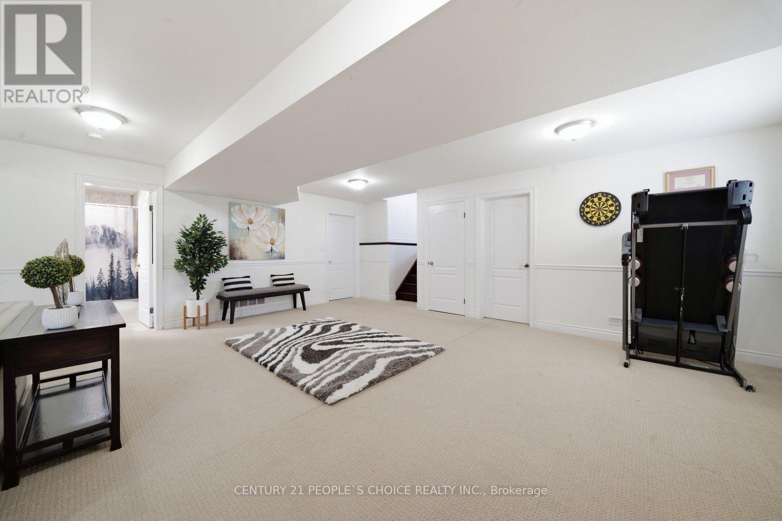 6 WESTVIEW COURT - 30