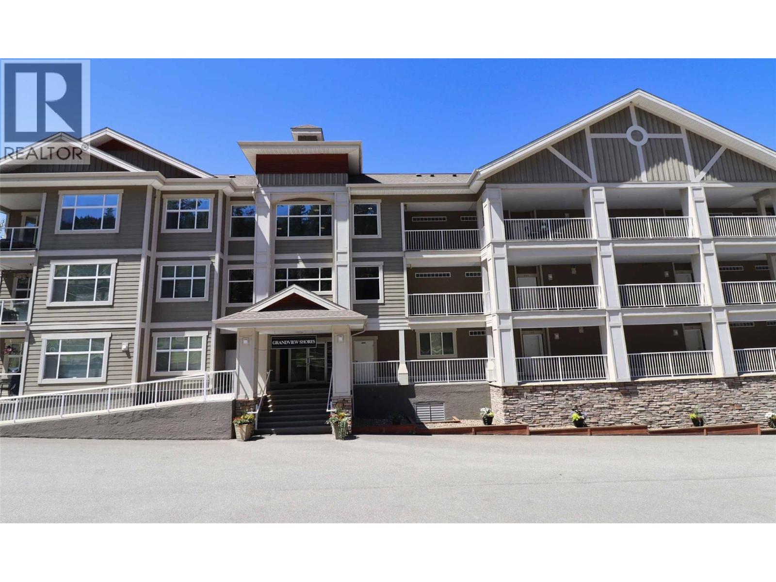 #208 302 Mara Lake Lane - 17