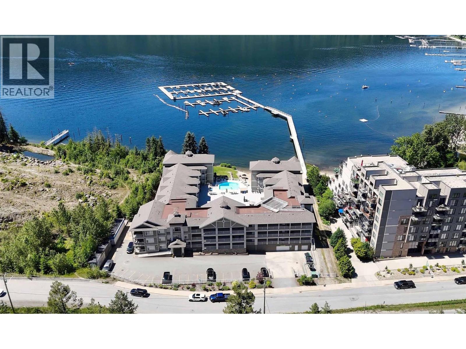 #208 302 Mara Lake Lane - 33