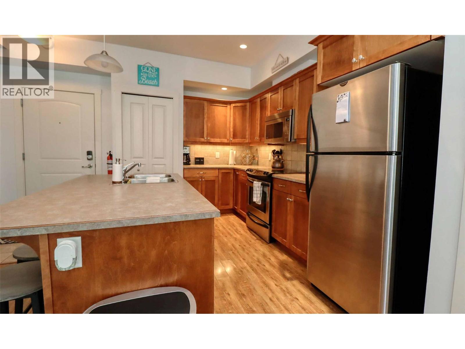 #208 302 Mara Lake Lane - 42