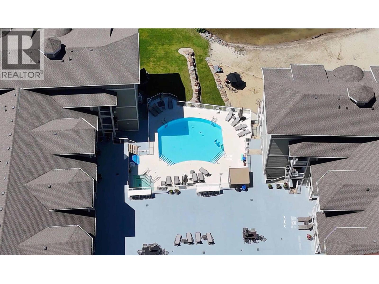 #208 302 Mara Lake Lane - 45