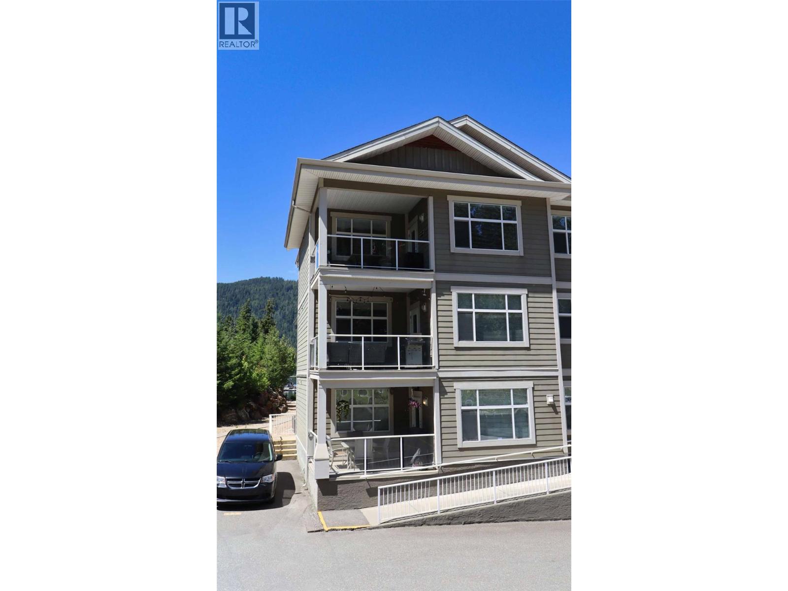#208 302 Mara Lake Lane - 64