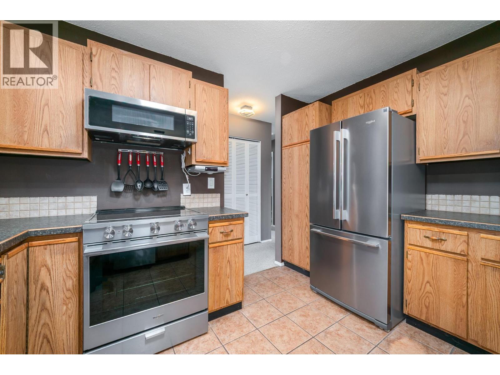 195 Felix Road - 12