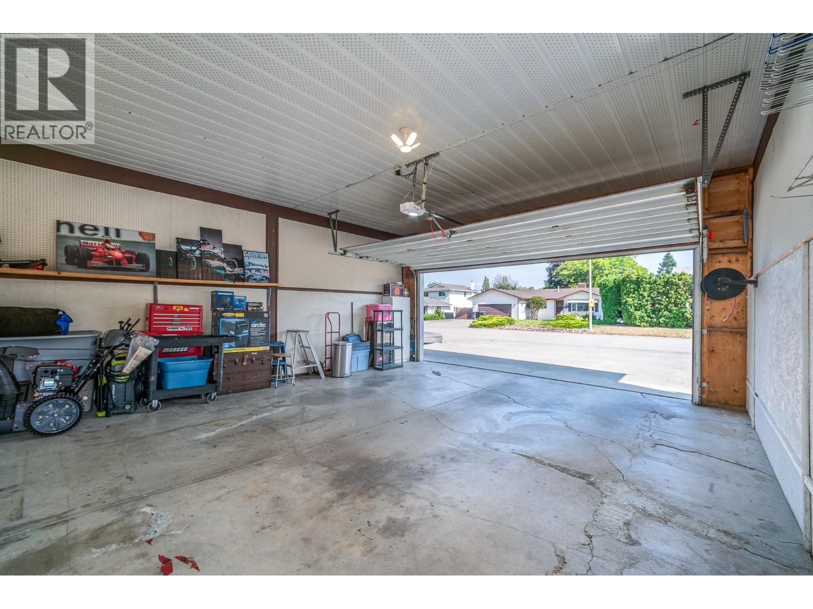 195 Felix Road - 32