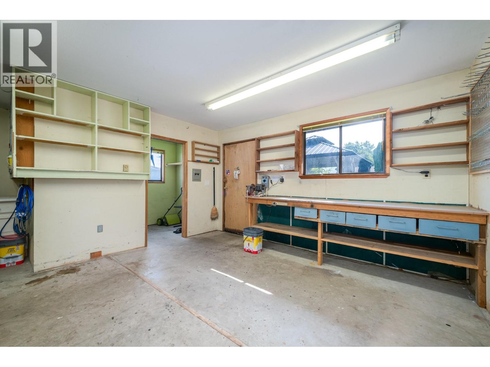 195 Felix Road - 44