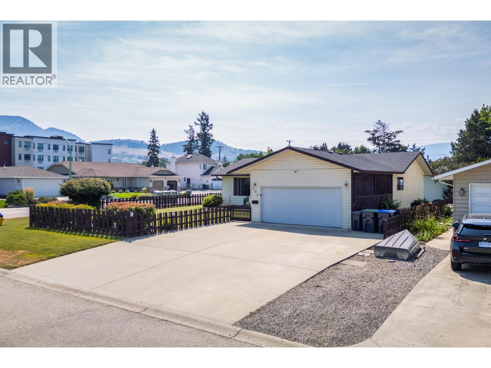 195 Felix Road - 51